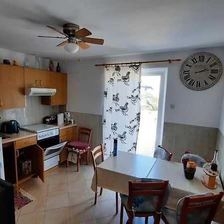 Apartment Pinoapplosinj Veli Losinj Bagian luar foto