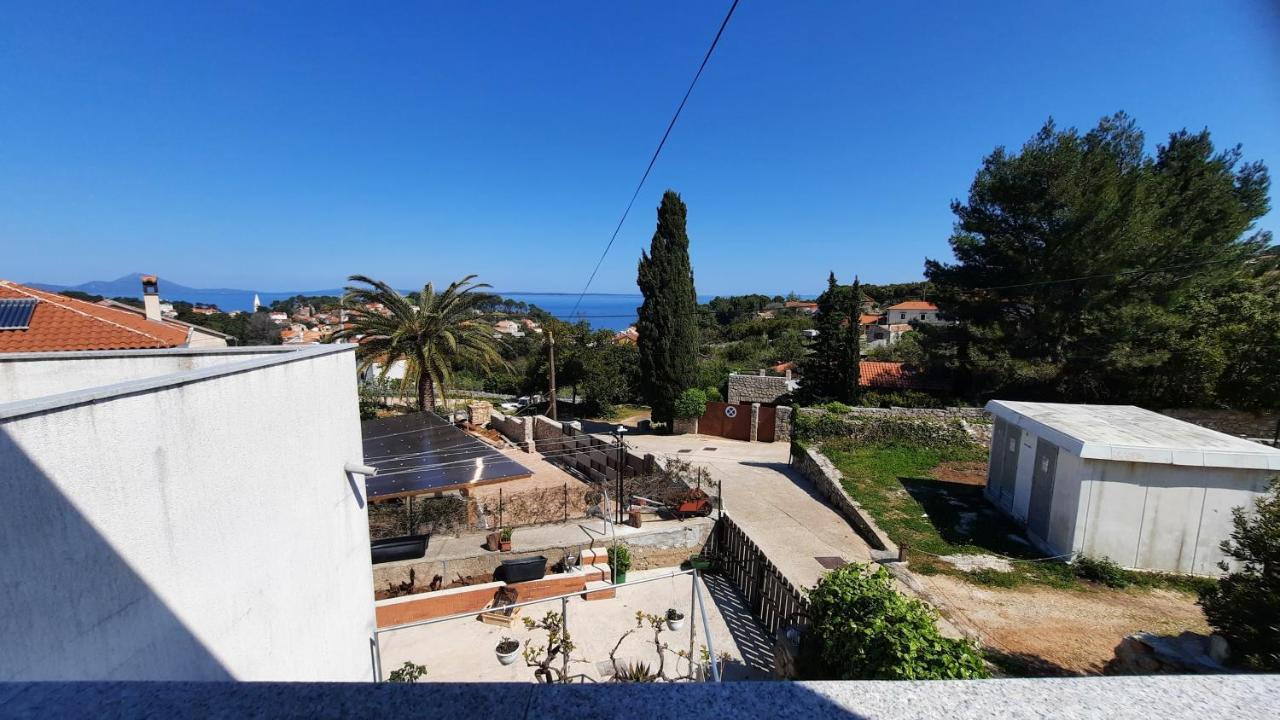 Apartment Pinoapplosinj Veli Losinj Bagian luar foto